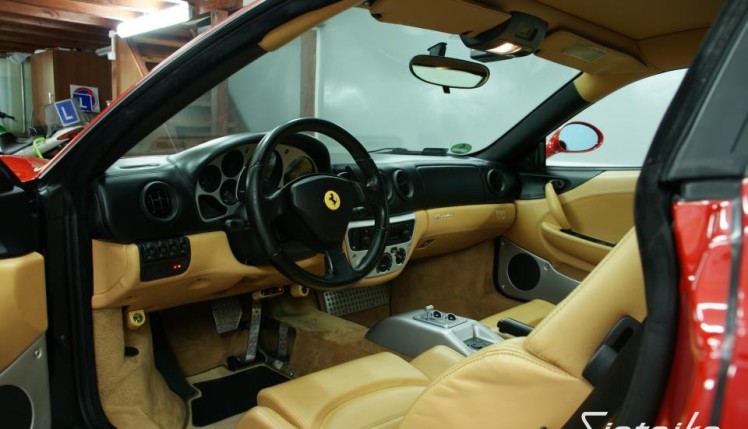 Ferrari Modena - detailing wnętrza